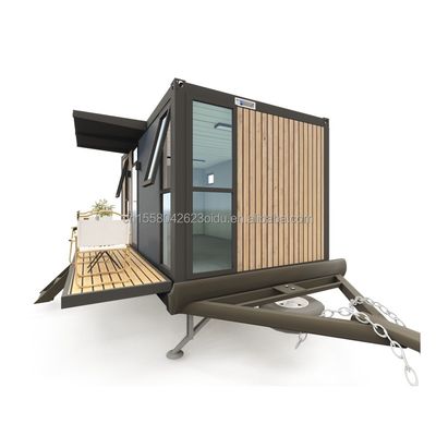 Volledig uitgerust containerhuis op wielen met modern ontwerp en sandwichpaneelmateriaal