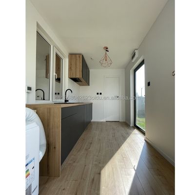 40ft Gemakkelijk te installeren glazen deur geprefabriceerde wooncontainer kamer voor hotel accommodatie