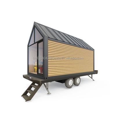 Gegalvaniseerde stalen vierkantbuizen Moderne driehoekige houten container huis op wielen voor buiten koffie verkoop en design stijl