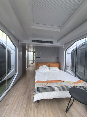 Stalen frame gegalvaniseerd stalen buigwerk 180g Outdoor vakantie of hotel modern ontwerp geprefabriceerde capsule kamer 20 FT 40 FT