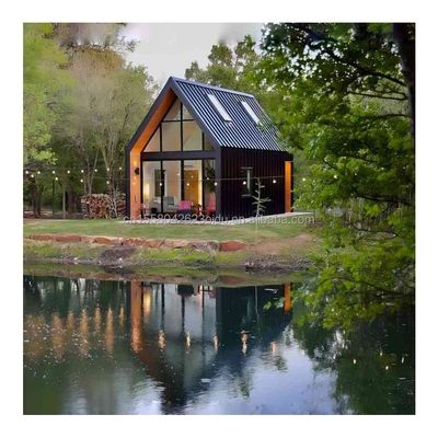 Aluminiumlegeringsvensters Geprefabriceerde lichtmetalen staalcontainer Gebouw Moderne draagbare woning Driehoekig ontwerp voor hotels