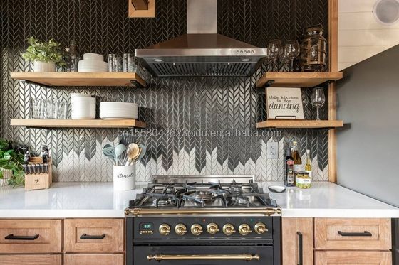 Gepersonaliseerde kleur staal frame modern luxe design geprefabriceerde houten tuin chalet kleine modulaire geprefabriceerde huizen villa voor winkel