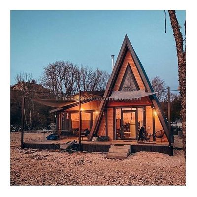 EU Hotel Moderne driehoekige houten huis met A-vormige stalen structuur frame in 20ft of 40ft lengte opties