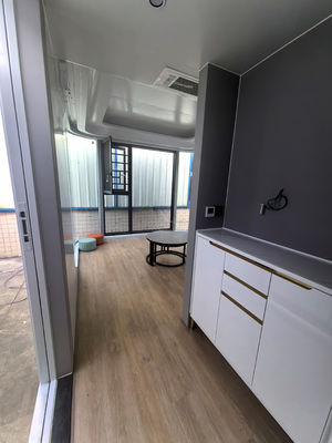 Moderne design sandwichpaneel deur modulair mobiele huis in de Europese Unie met 20 ft geprefabriceerde platte verpakkingscontainer
