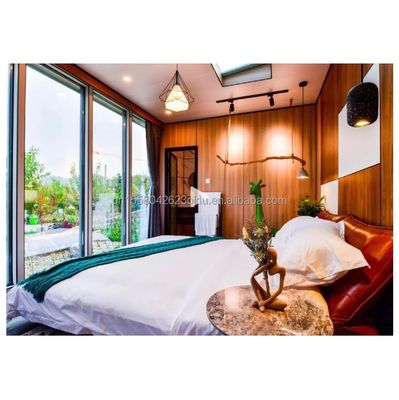Eco-vriendelijke materialen 20ft 40ft 2 slaapkamers Prefab tuin hut huis glazen deuren container houten huis voor hotel