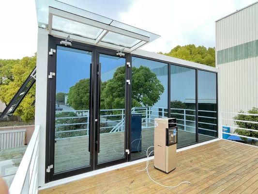 Moderne design Luxe Prefab Flat Pack Container Hotelkeukens met 50/75/100mm Wave Sandwich Panel Wanden
