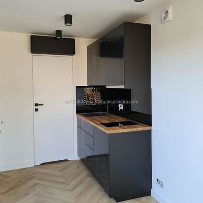 Een slaapkamer hotel zwart containerhuis stalen deur luxe 20ft prefab houten huizen met keuken en badkamer