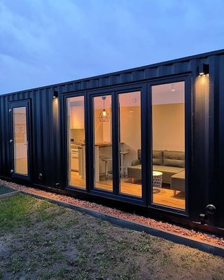 Aanpasbaar 2/3 slaapkamers Luxe Draagbaar Tuinhuis met toilet en muur 50/75/100mm Wave Sandwich Panel