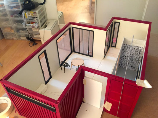 Twee/Drie slaapkamers Eén badkamer Gegalvaniseerde stalen vierkantbuizen Luxe prefab vouwcontainerwoningen voor tuingezinnen