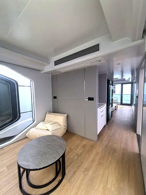 Gepersonaliseerd Kleur Soundproof Space Capsule Prefab Tiny House met Wand 50/75/100mm Wave Sandwich Panel