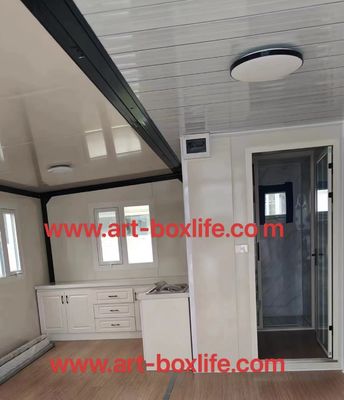 Gepersonaliseerde kleur 40ft 20ft Prefab Container Huis 3 slaapkamers Verplaatsbaar Opvouwbaar Uitbreidbaar Stalen Sandwich Panel Buiten