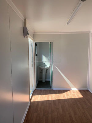 Moderne ontwerp stijl 20ft prefabriceerde scheepvaartcontainer huis voor hotel accommodatie oplossing leverancier