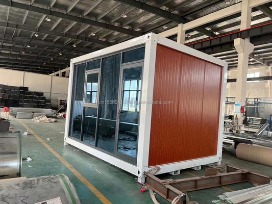 Gepersonaliseerde kleur 20ft geprefabriceerd plat pakket Bulk Container Frame House voor migrerende arbeiders op de bouwplaats